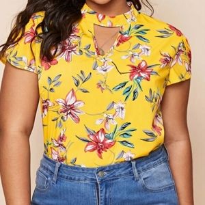 NWOT yellow floral Keyhole blouse